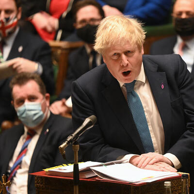 Partygate krizi: Johnson raporu kabul ederek özür diledi