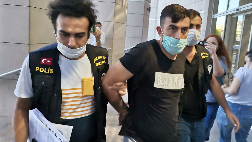 Kadın sürücüye saldırmıştı! İşte istenen ceza