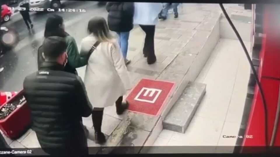 Herkesin başına gelebilir! Önce takip etti!