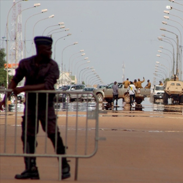 Burkina Faso'da cunta lideri cumhurbaşkanı oldu