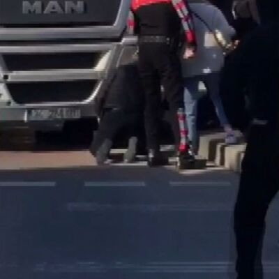 Hafriyat kamyonu dehşet saçtı! 2 çocuk annesi can verdi