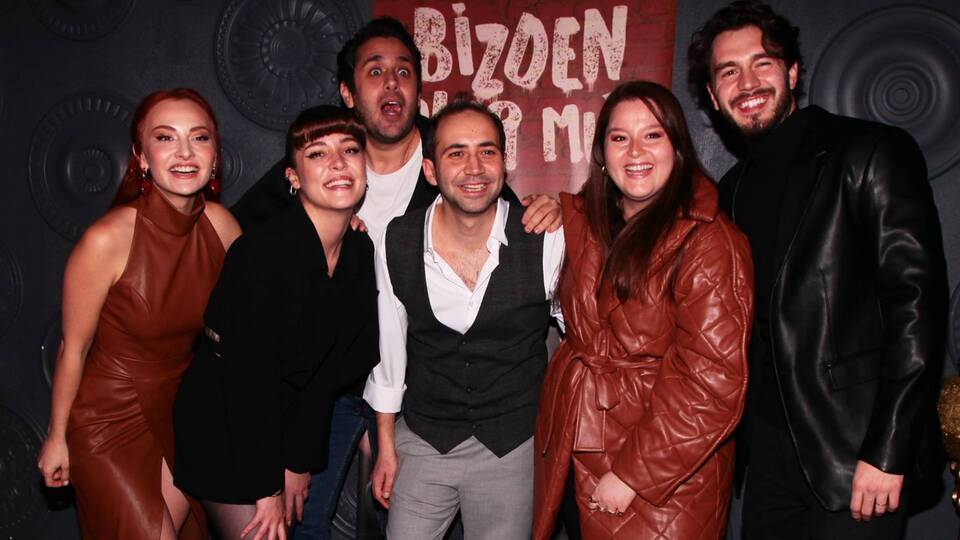 Ünlü isimleri buluşturan gala!