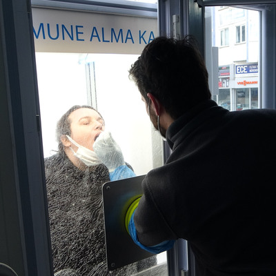 Covid-19'a yakalananlar dikkat! Virüsü aylarca...