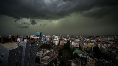 Gece karanlığına büründü, yollar kapandı!