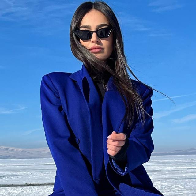 Elif Buse Doğan'dan 'Yalan Dünya'