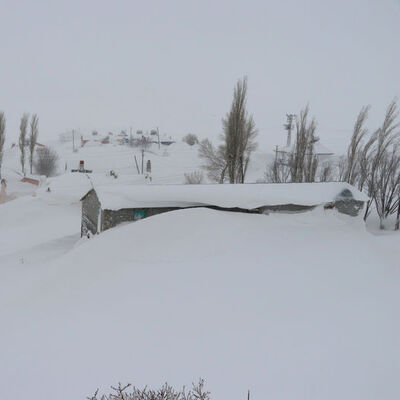O kentte kar evleri aştı!