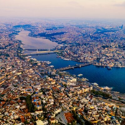 İstanbul'da Sivaslı hakimiyeti sürüyor