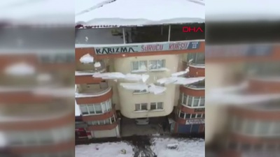 İnanılmaz görüntü! Son anda kurtuldu