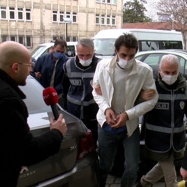 Onur Anıtı'na saldıran iki zanlı tutuklandı!