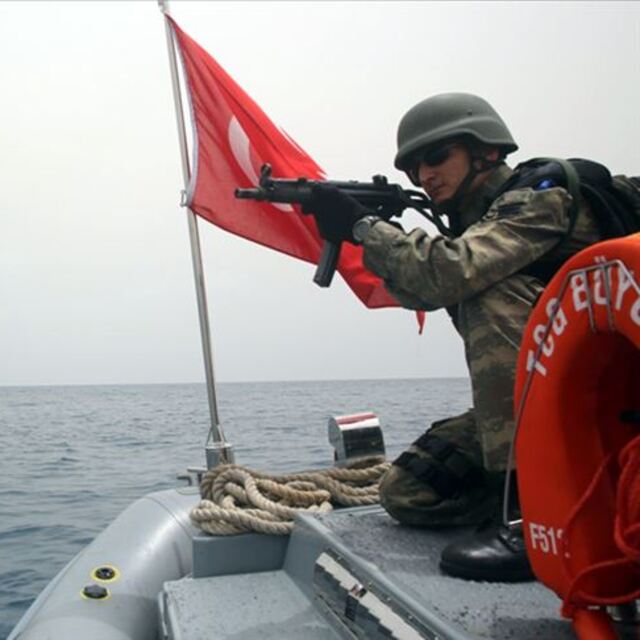 Türk askerinin Aden Körfezi'ndeki görev süresi uzatıldı