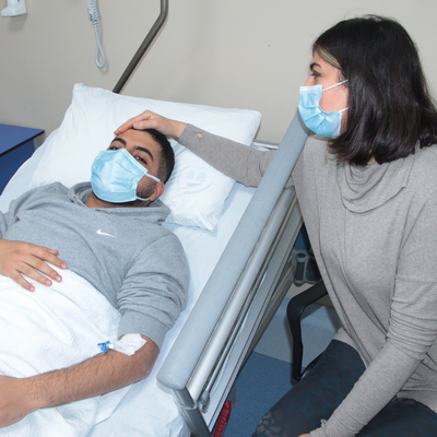 Attığı kahkaha pahalıya mal oldu!