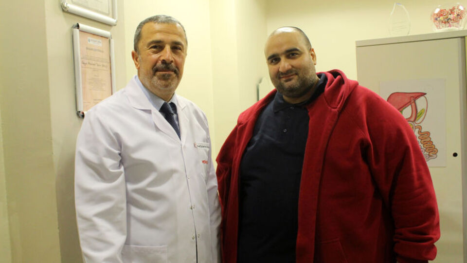 280 kiloluk Kazak doktor, Türk doktorlara emanet