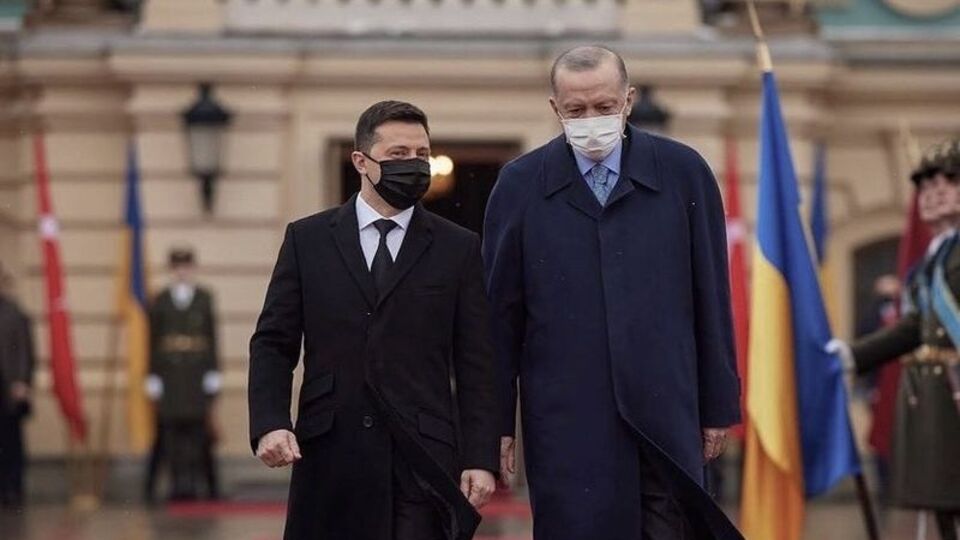 Zelenskiy'den Erdoğan'a 'geçmiş olsun' mesajı