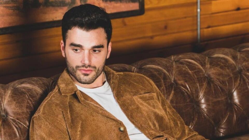 Survivor Atakan kimdir?