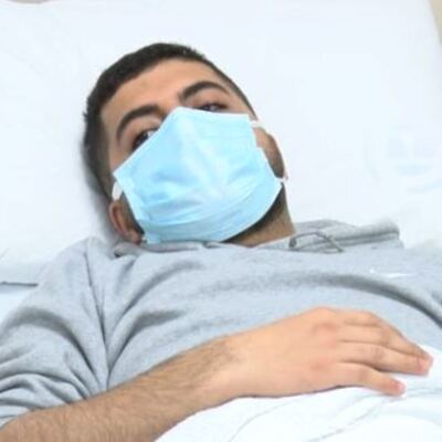 Kahkaha attı! Kürdanı yuttu!