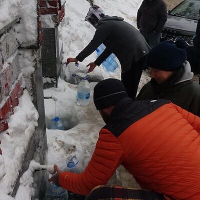 Burası Uludağ! -10 derecede saatlerce bekliyorlar