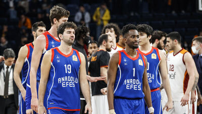 Anadolu Efes, Galatasaray Nef'i devirdi