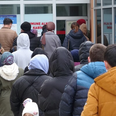 O kentte uzun test kuyrukları oluştu