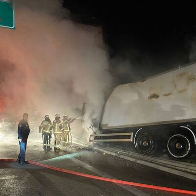 Korkunç son! Sıkışıp, alevlerin arasında kaldılar