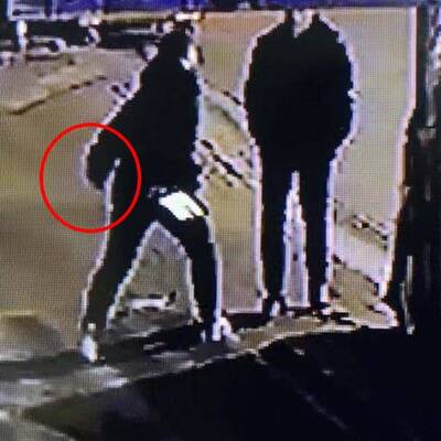 Bu nasıl öfke ve kin! Kan donduran an kamerada