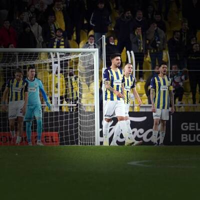 "Löw gelse ne olur?"