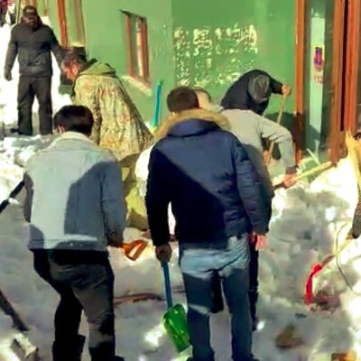 Otelin sundurması çöktü! 8 kişi yaralandı