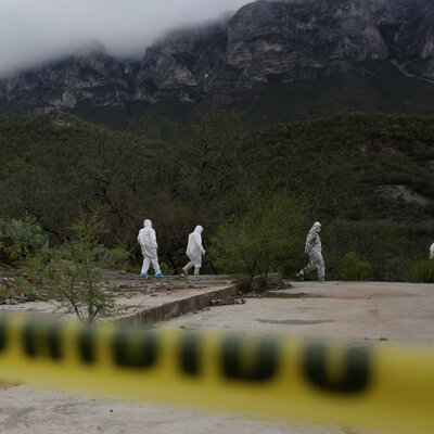 Arazide toplu mezar bulundu