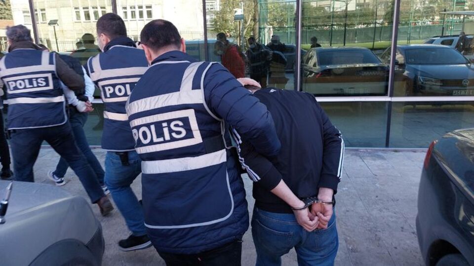 Arkadaşı tuzağa düşürdü! Hayatını kaybetti