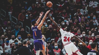 Çekişmeli maçta kazanan Suns!