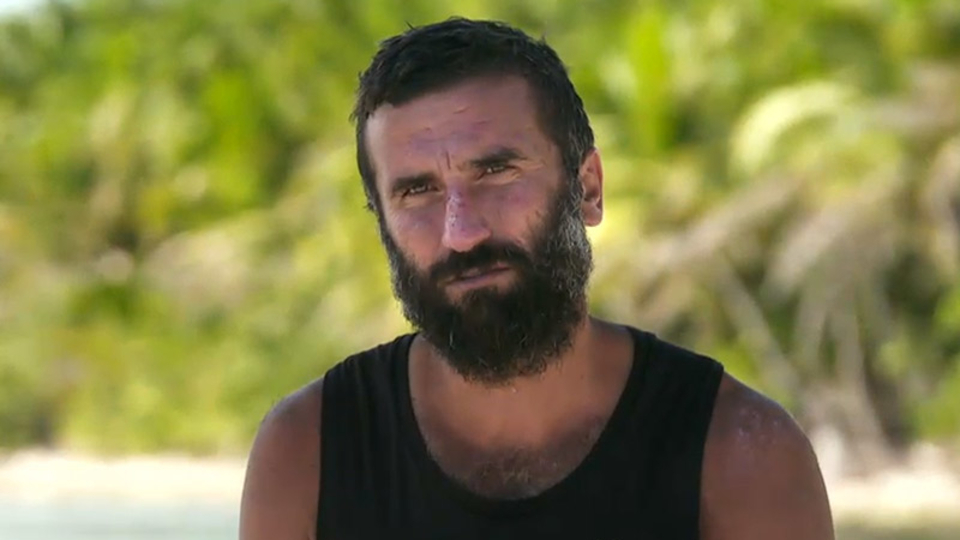 Hikmet Tuğsuz kimdir?