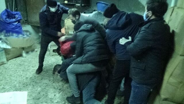 Suçüstü! Zehir tacirlerine baskın
