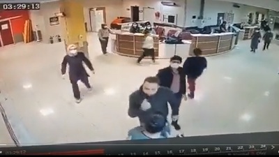 Şiddet bitmiyor! Acil serviste doktora saldırdı