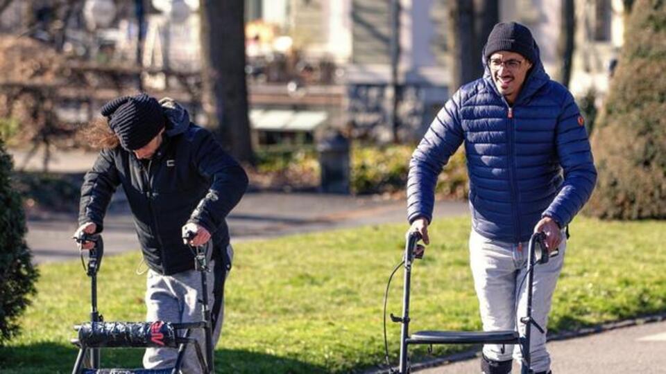 Omurgası kopmuştu, günler içinde yeniden yürüdü