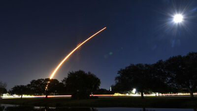 SpaceX'in 40 uydusu düştü