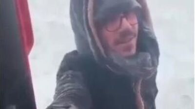 Köyün imamı yürekleri ısıttı