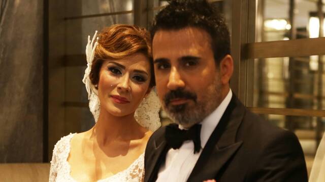 Emrah boşandı!