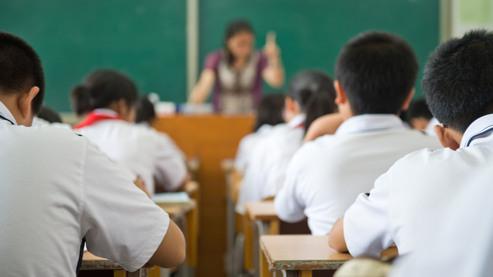 Özel okul öğretmenlerinin zam isyanı