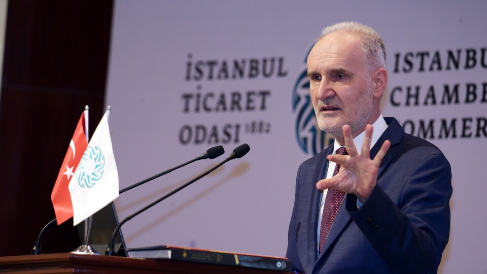 'Ekonomi, yatırımcı dostu bankalar istiyoruz'