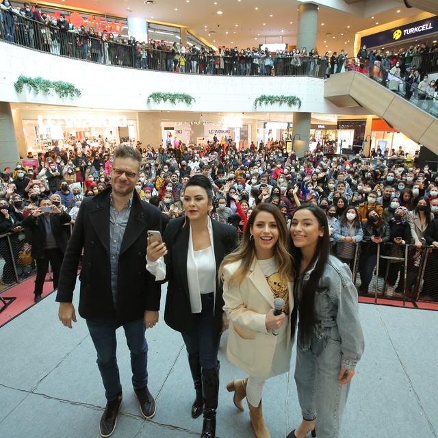 İzmir galası yapıldı