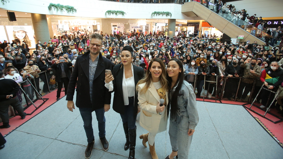 İzmir galası yapıldı