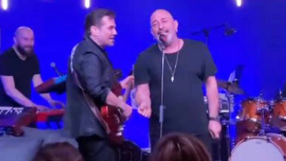 Kenan çaldı, Cem söyledi!