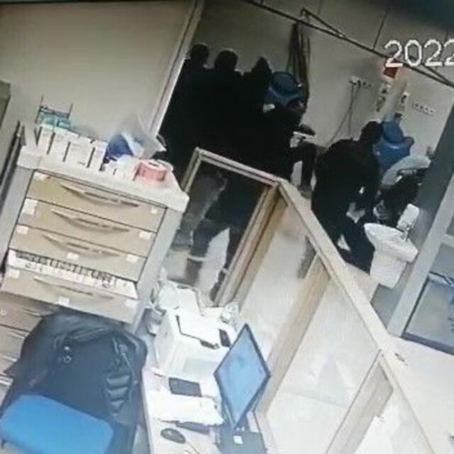 Sağlıkçıya şiddet bitmiyor: Yine saldırdılar
