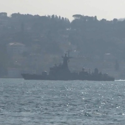 İki savaş gemimiz Karadeniz'e açıldı!