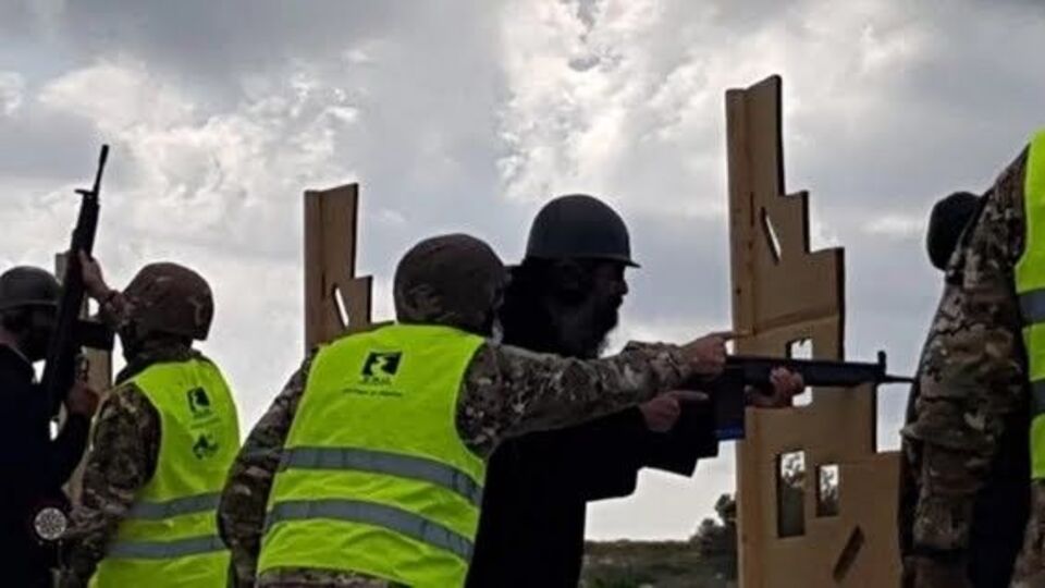 Papazların atış talimi! Kıbrıs'ta provokasyon!