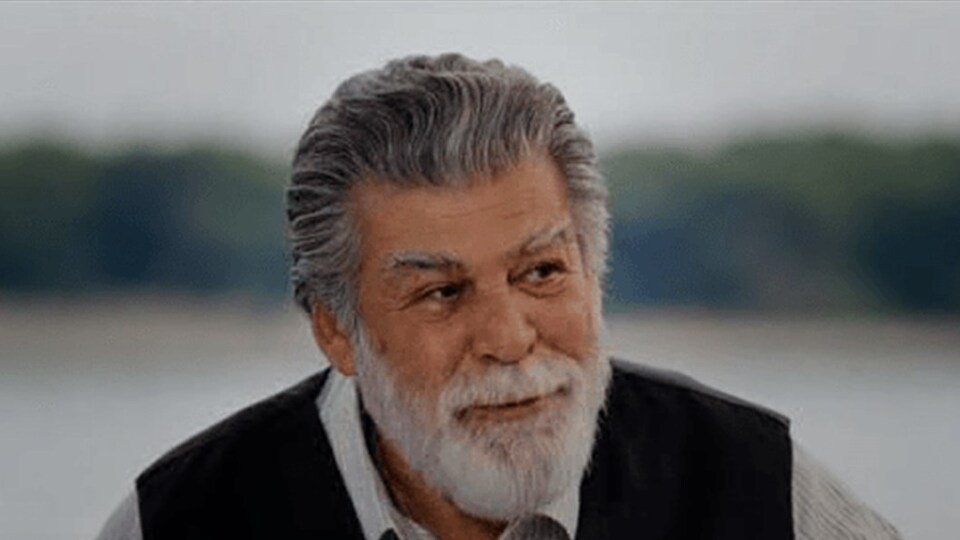 Cemil Özbayer kimdir?