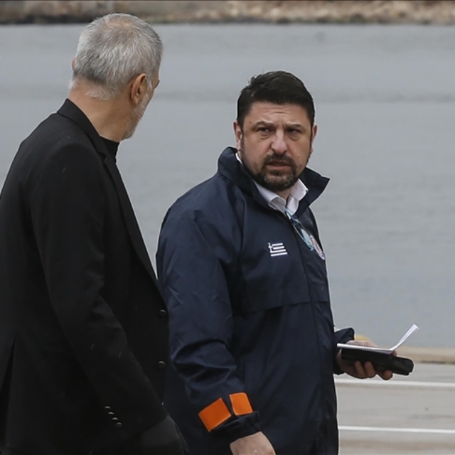 Yunanistan'dan Ege'de "provokatif" ziyaretler