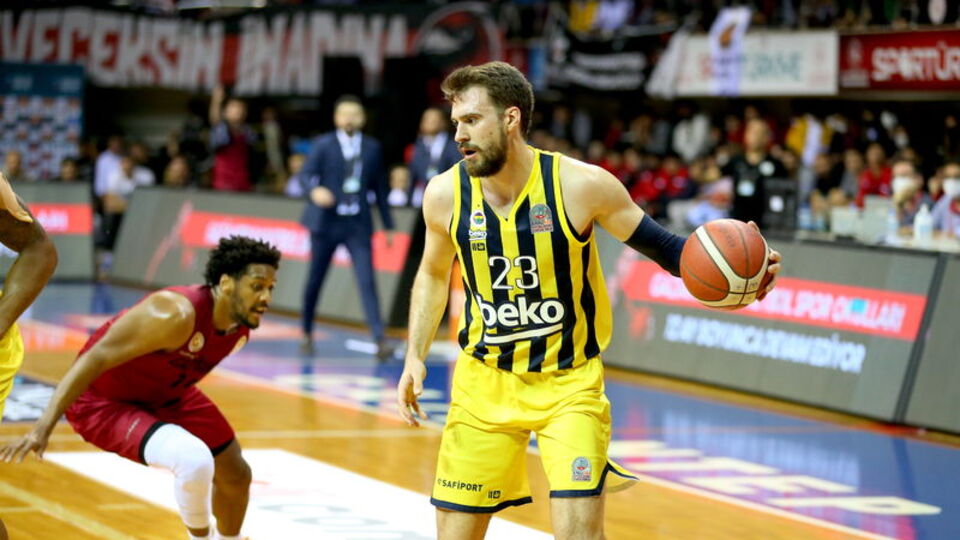 Fenerbahçe Beko, Antep'te kazandı
