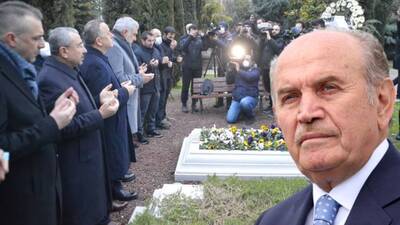 Eski İBB Başkanı Topbaş, kabri başında anıldı