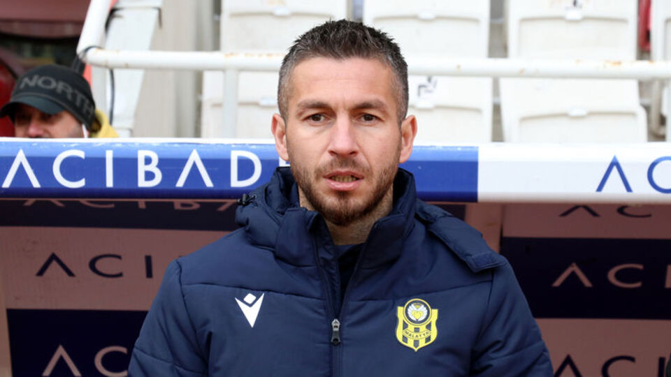 Adem Büyük'te yırtık tespit edildi