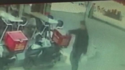 İşe girdiği gün motosikleti çaldı